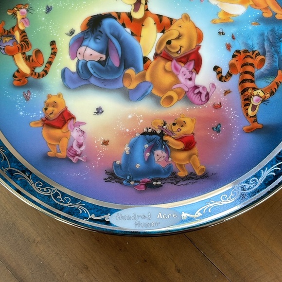 VINTAGE “Winnie the Pooh” Collector’s Plate - Picture 5 of 11